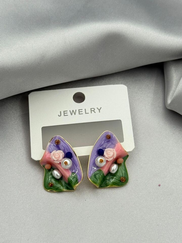 VIP Art Earring // ITHAL-3095