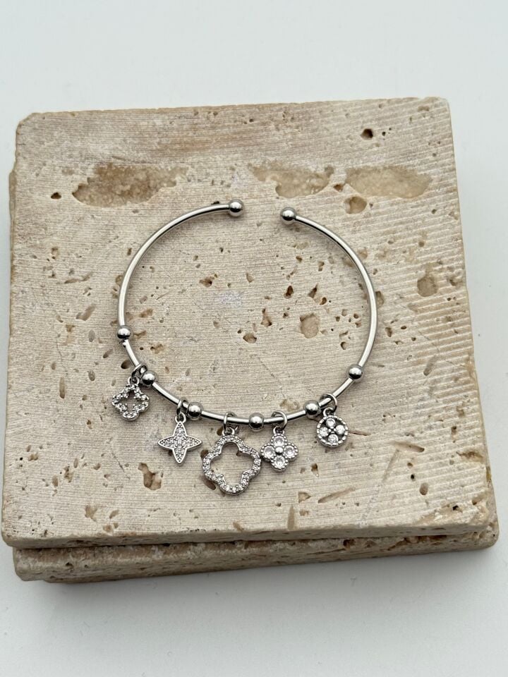 Çelik Charmlı Bileklik // KELEPCE-4216