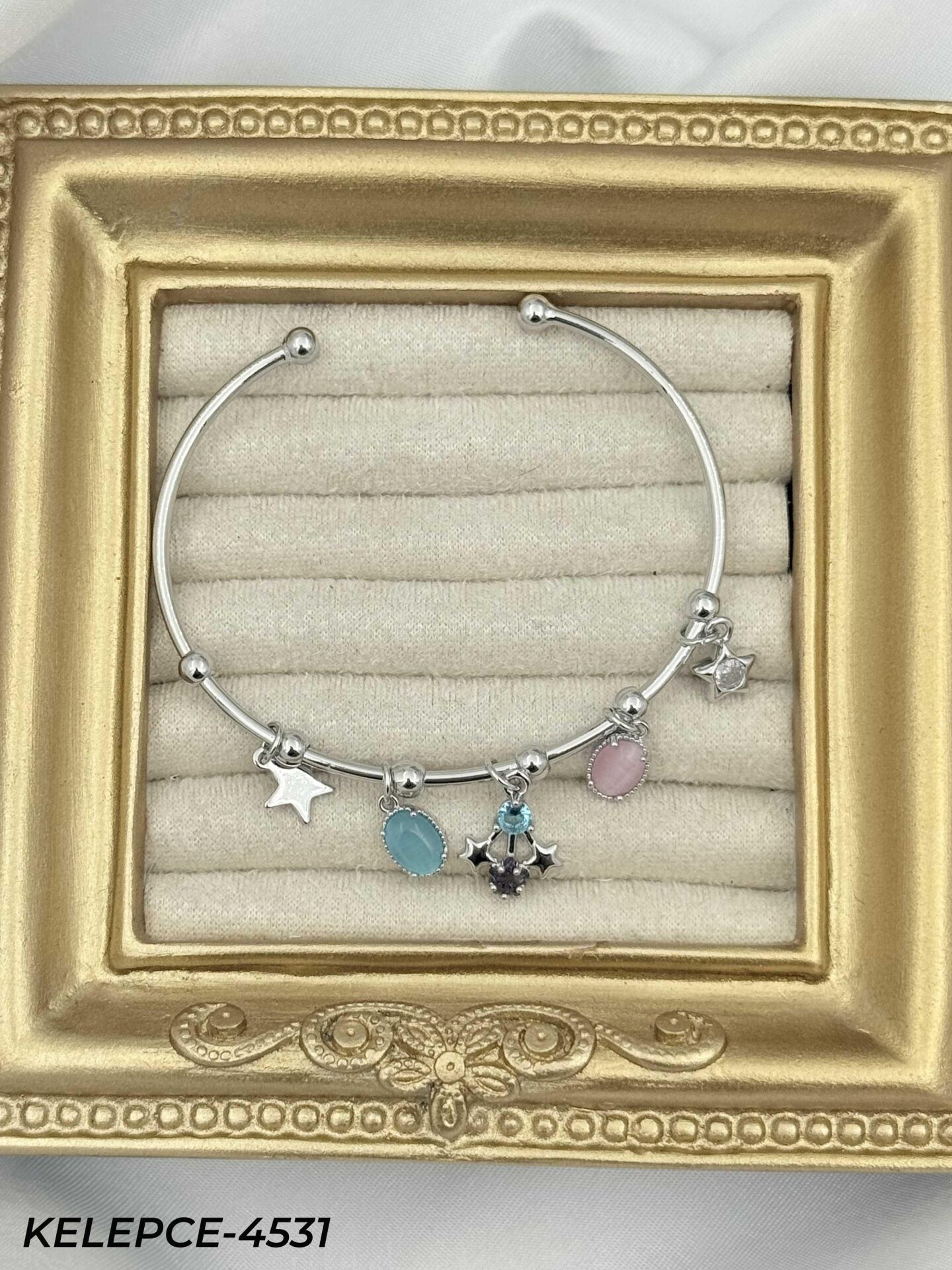 Çelik Charmlı Bileklik // KELEPCE-4531