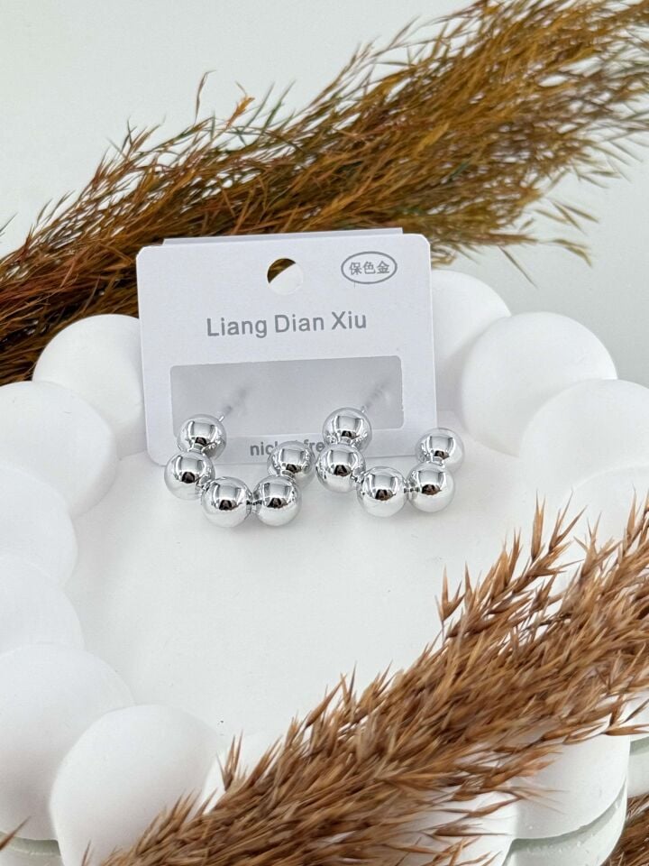 VIP Earrings // IMPORT-2894