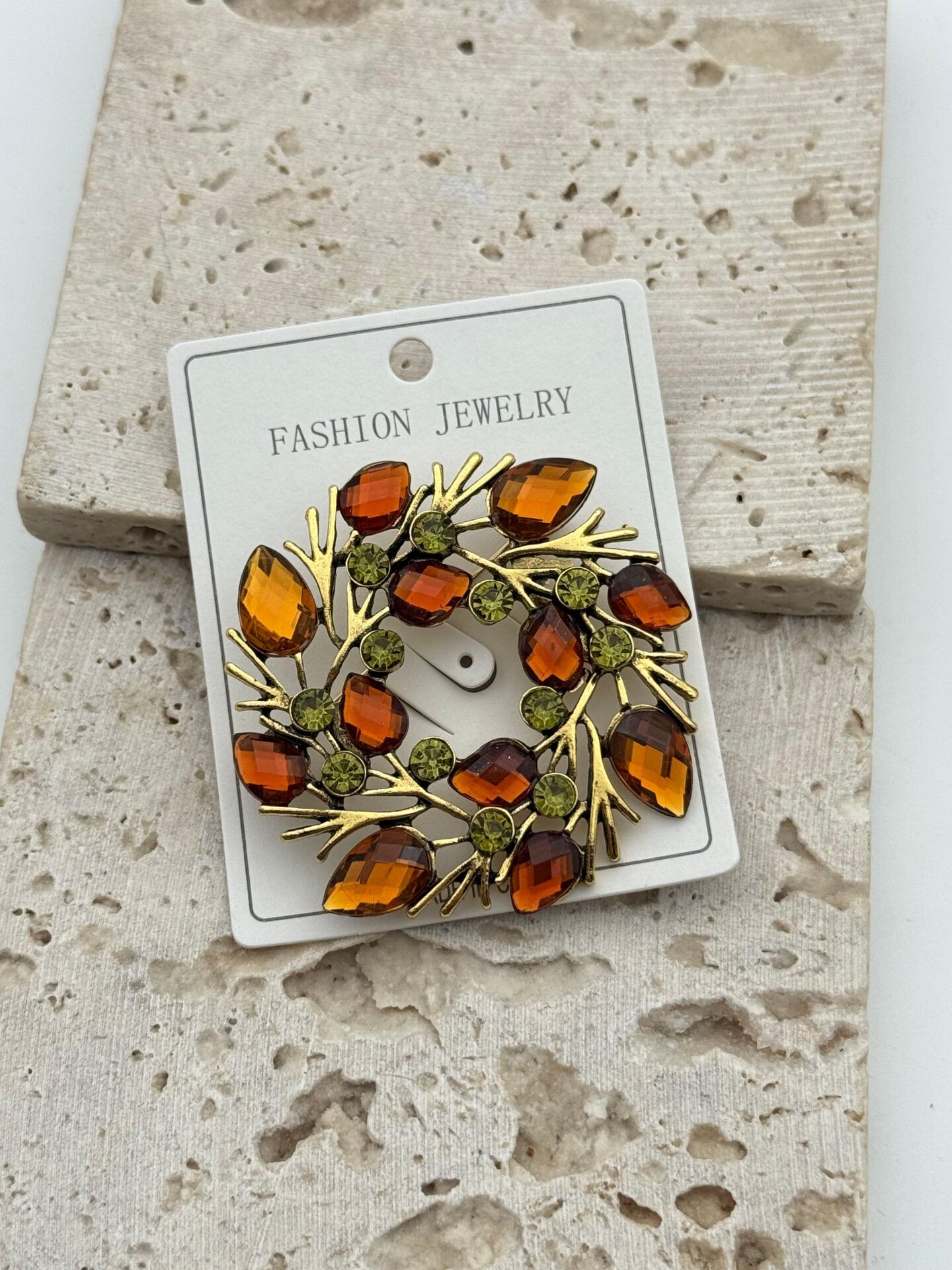 Özel Seri Broş // BROS-729