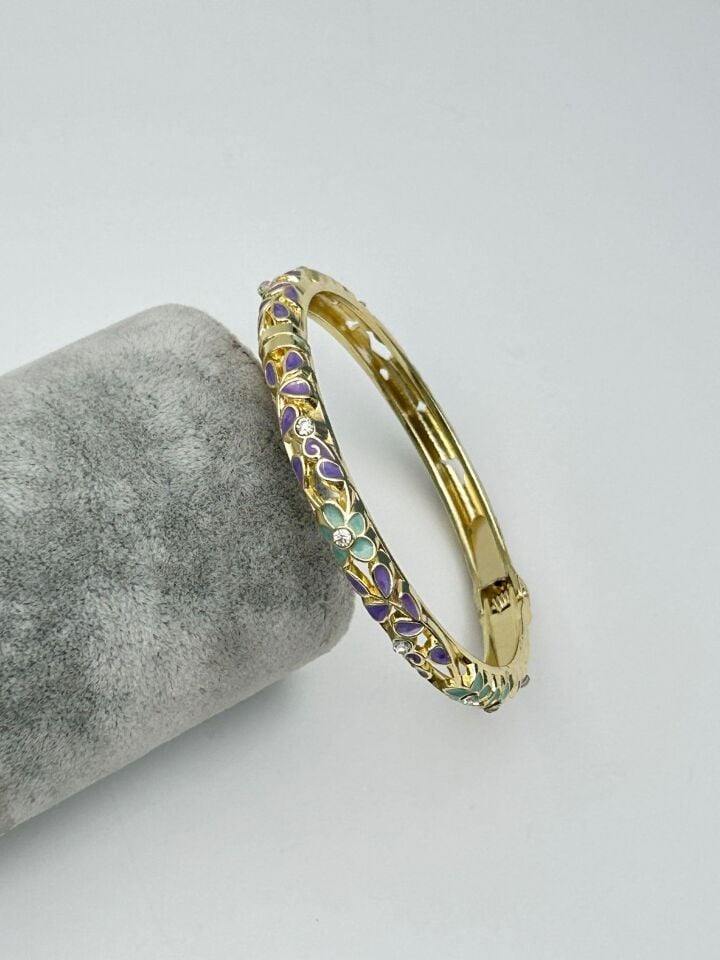 VIP Enameled Handcuff // KELEPCE-3650