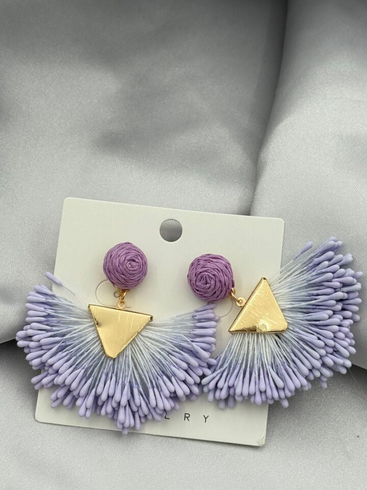 VIP Paper Earrings // ITHAL-3061