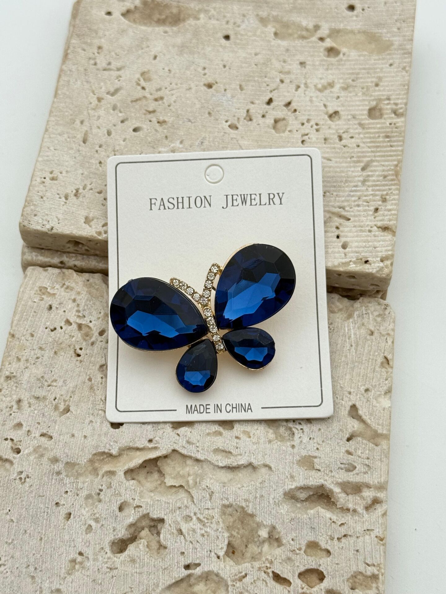 Özel Seri Broş // BROS-832