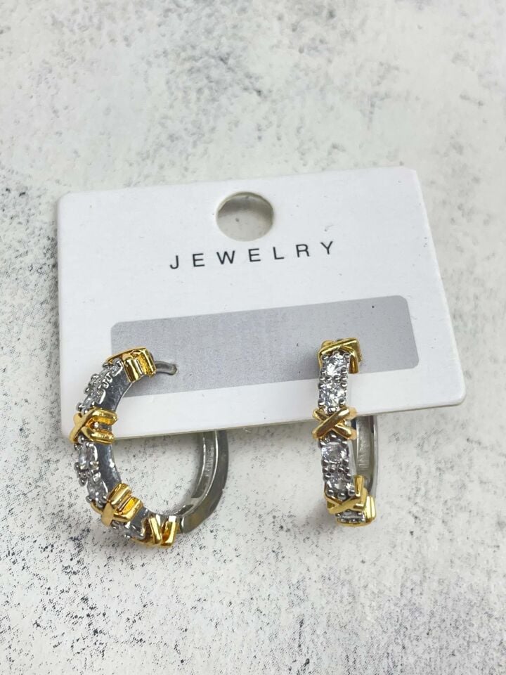 VIP X Earring // K-ITH-1187