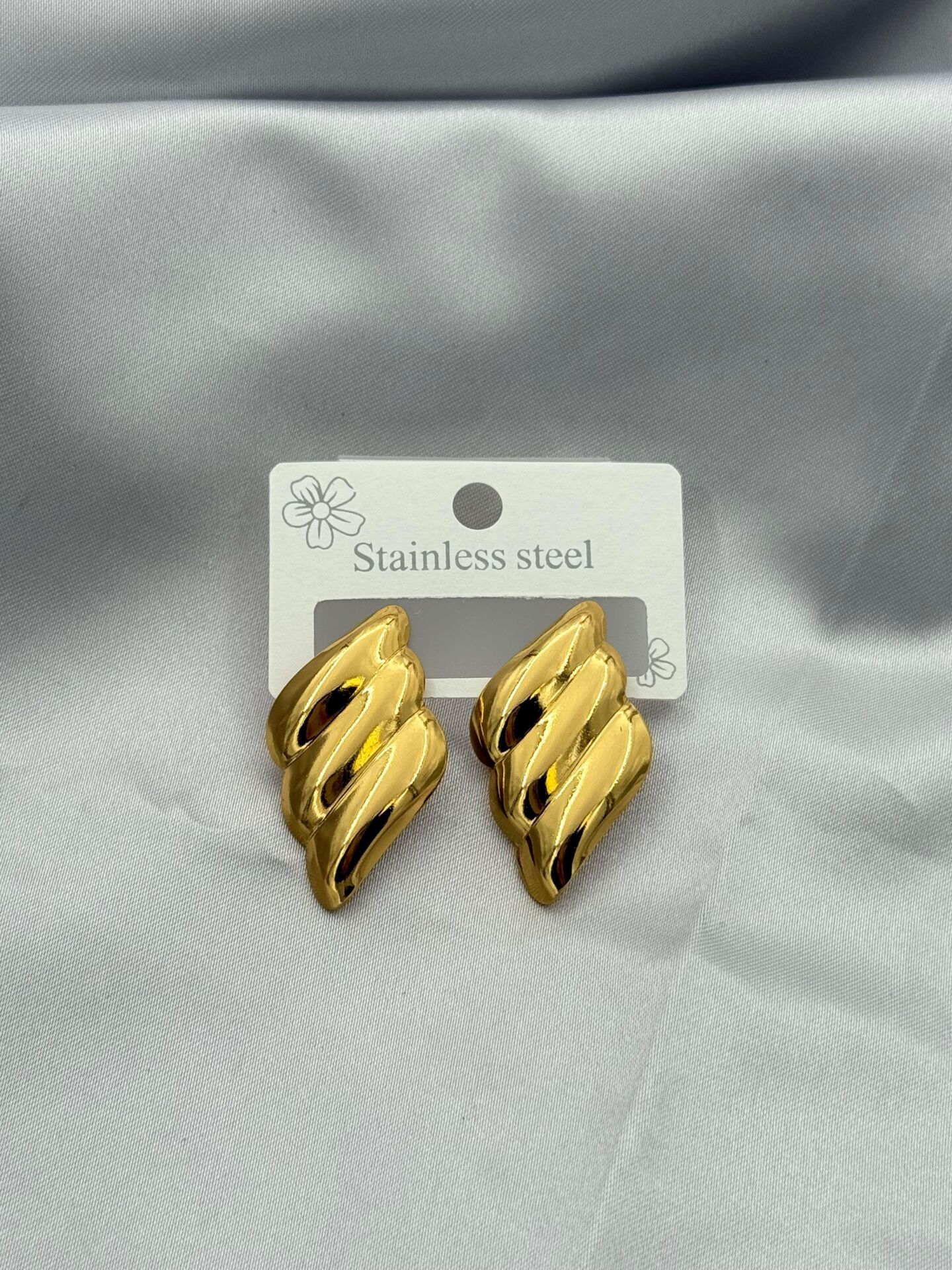 Çelik Küpe // KÜPE-3597