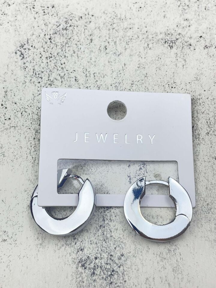 VIP Earring // K-ITH-1307