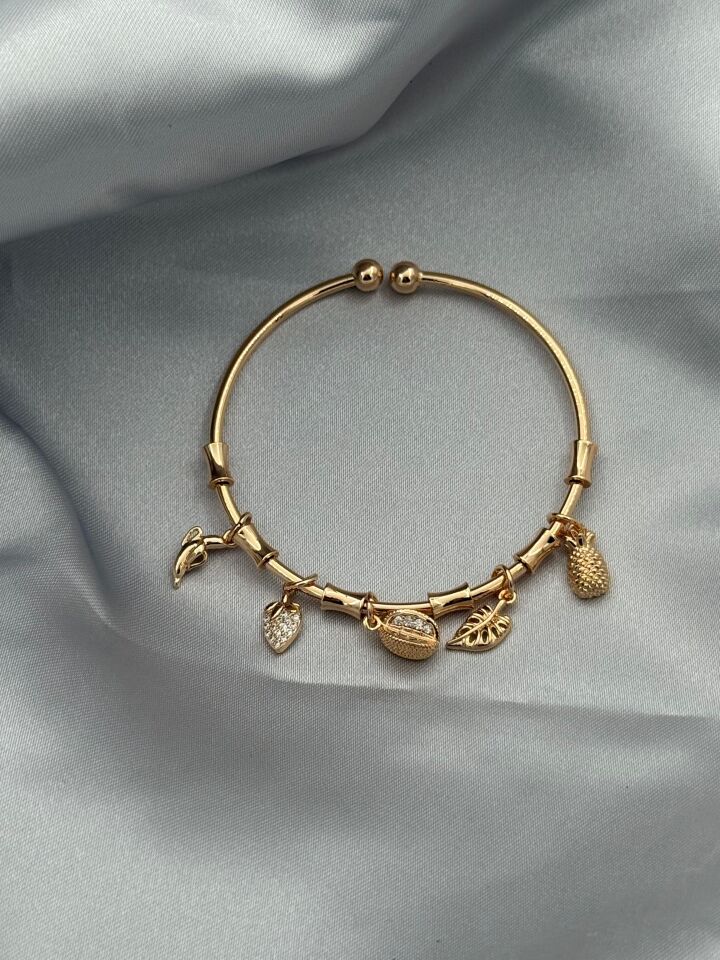 YSX Charmlı Kelepçe // BILEK-5467