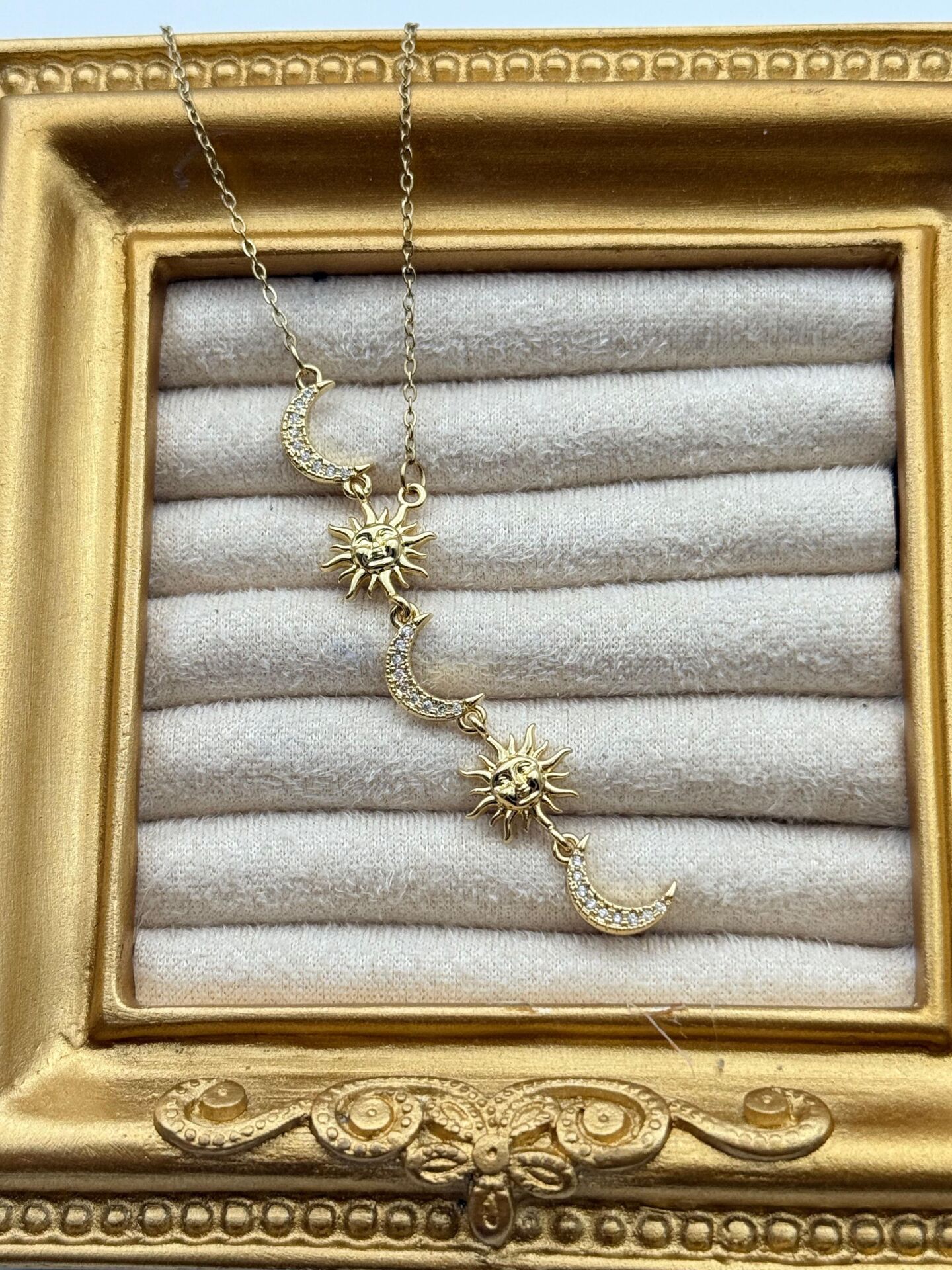 Güneş ve Ay Detaylı Çelik Y Kolye // KOLYE-5773