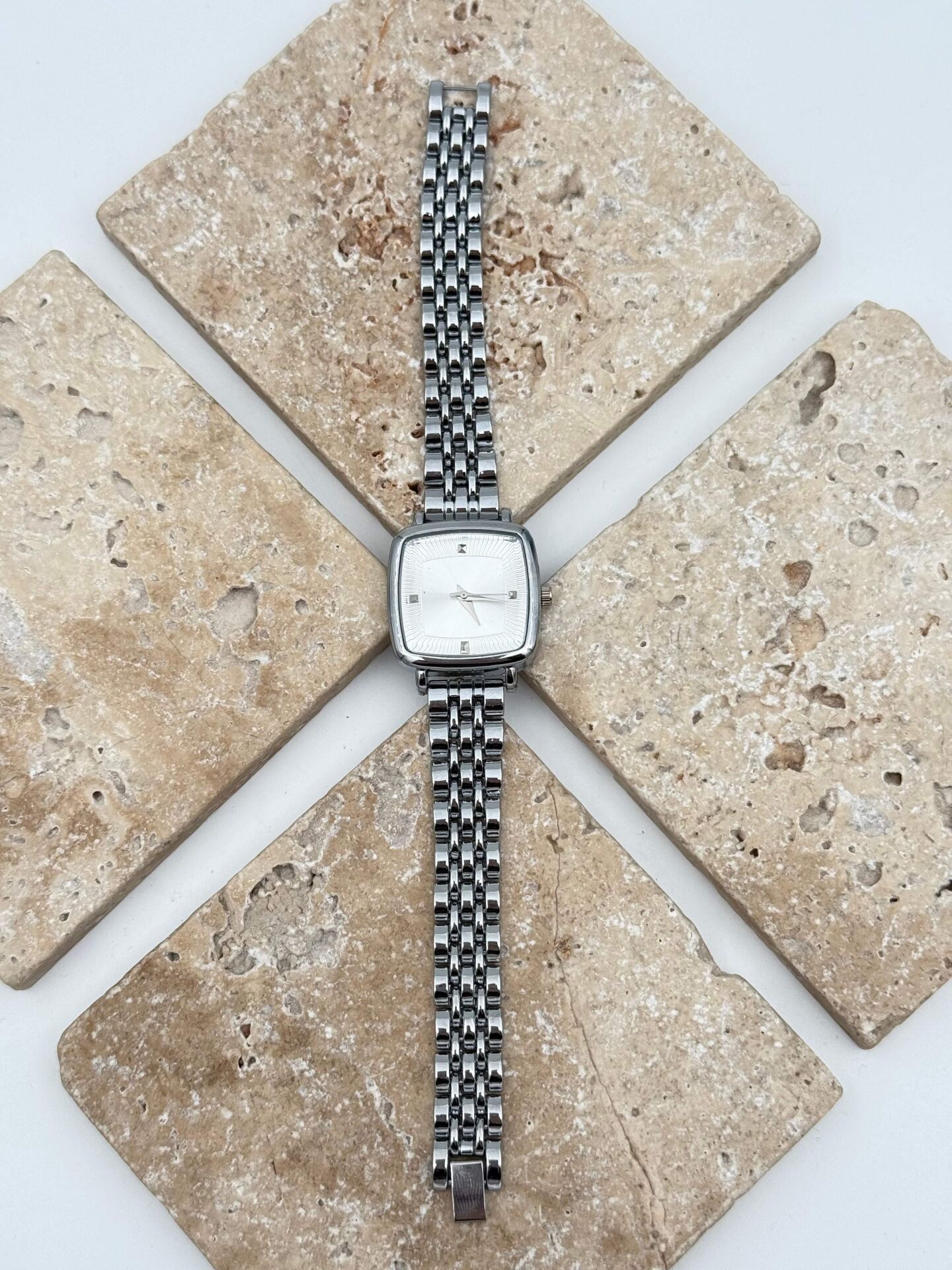 Çelik Kadın Saat // SAAT-538