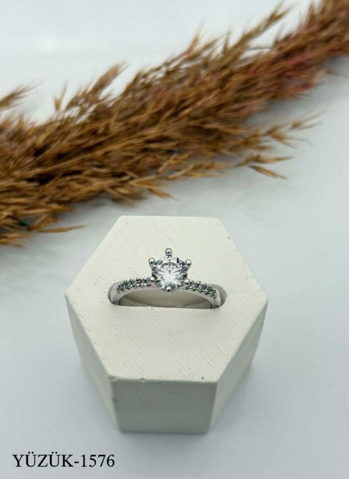 VIP Ring (Adjustable) // RING-1576