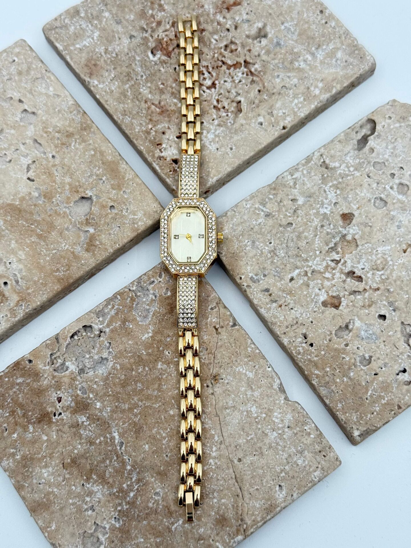 Çelik Kadın Saat // SAAT-548