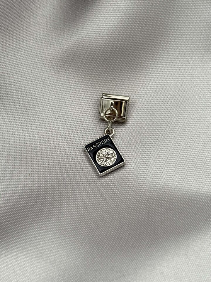 NMT Charm // CHARM-699