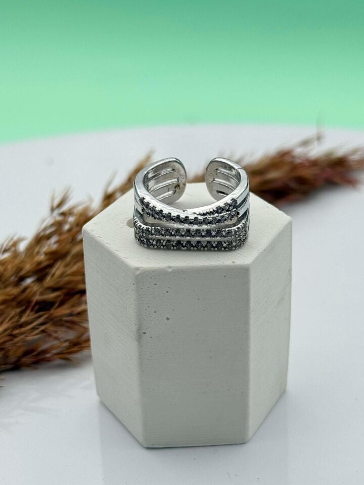 VIP Ring (Adjustable) // RING-1578