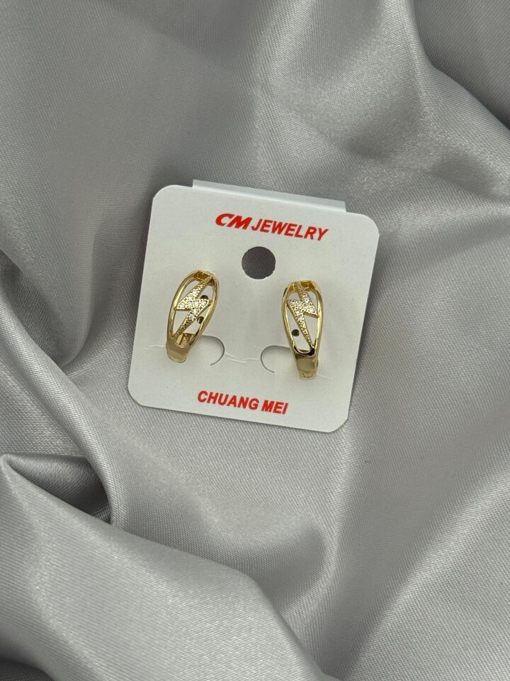 CM Küpe // CM-063