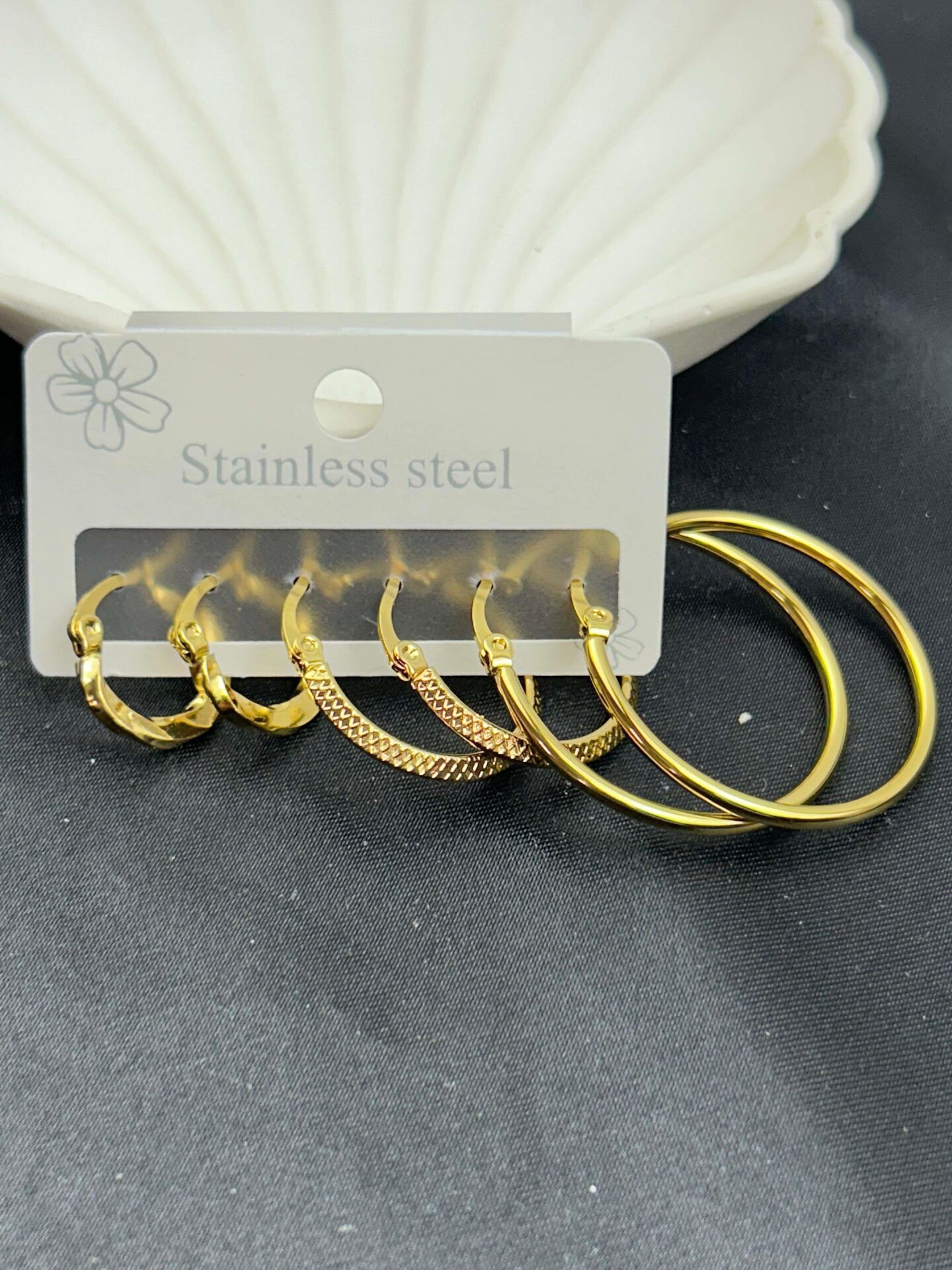 Çelik 6'lı Küpe // KÜPE-2862