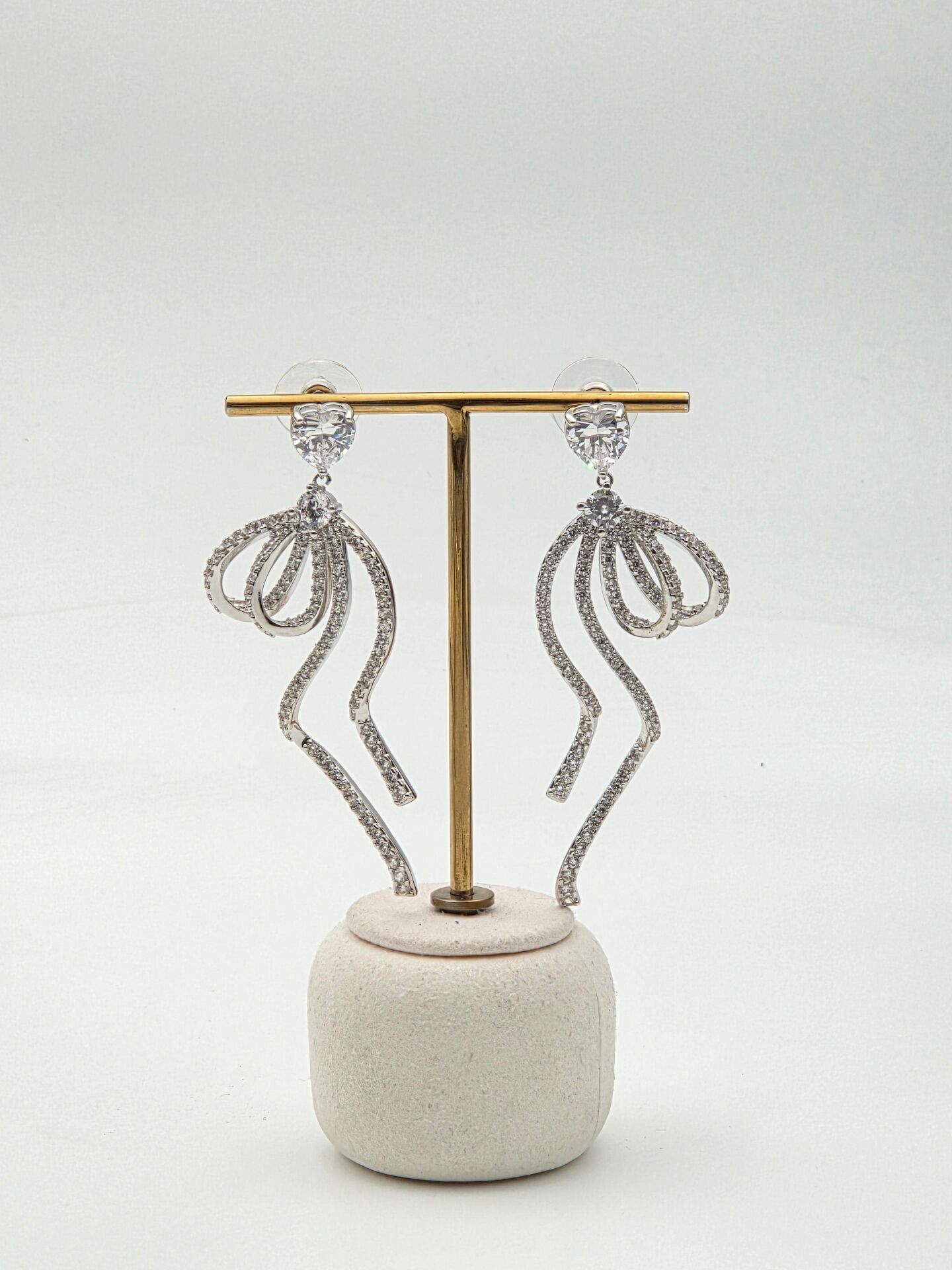 Zirkon Taşlı Rodyum Kaplama Küpe // ITHAL-3223