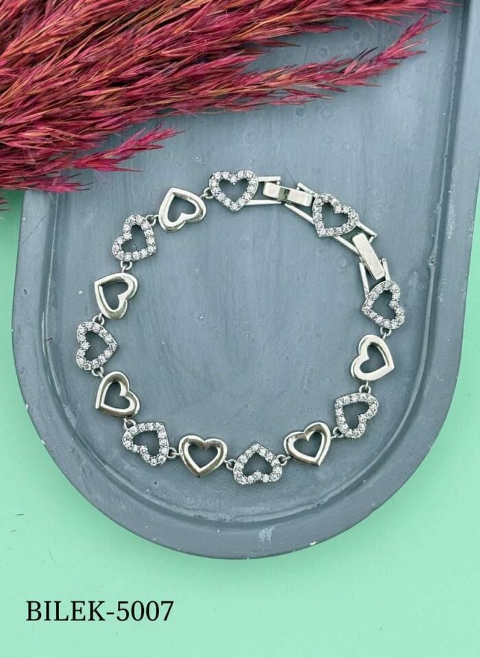 VIP Bracelet // WRIST-5007