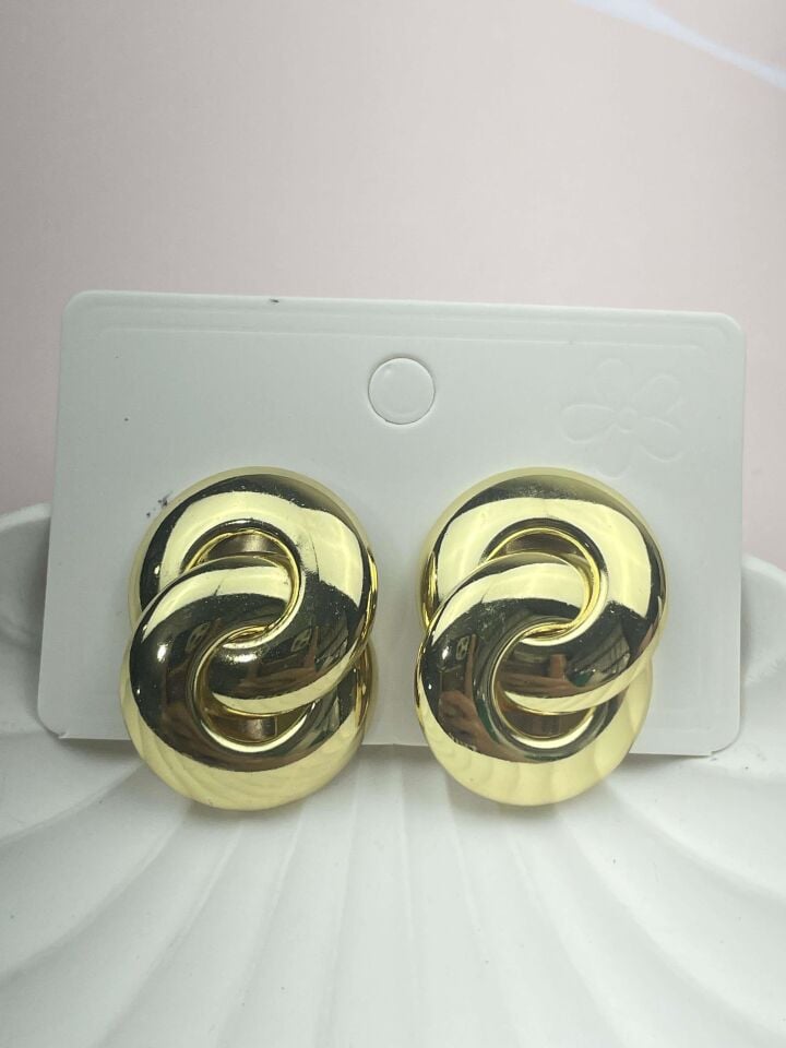 VIP Earrings // IMPORT-1819