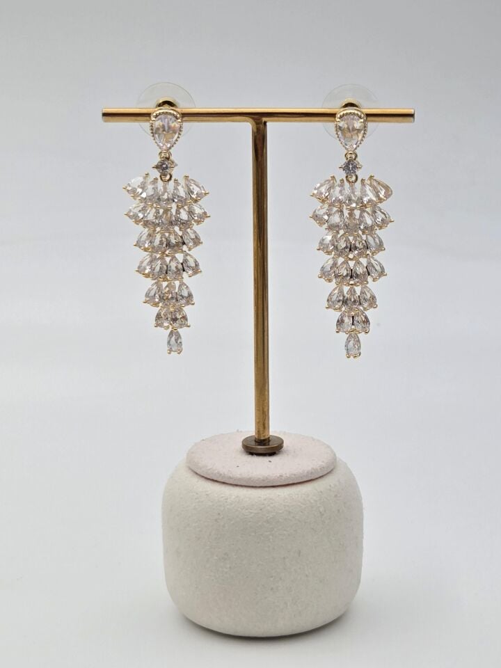 Rhodinierte Ohrringe mit Zirkonsteinen // ITHAL-3229