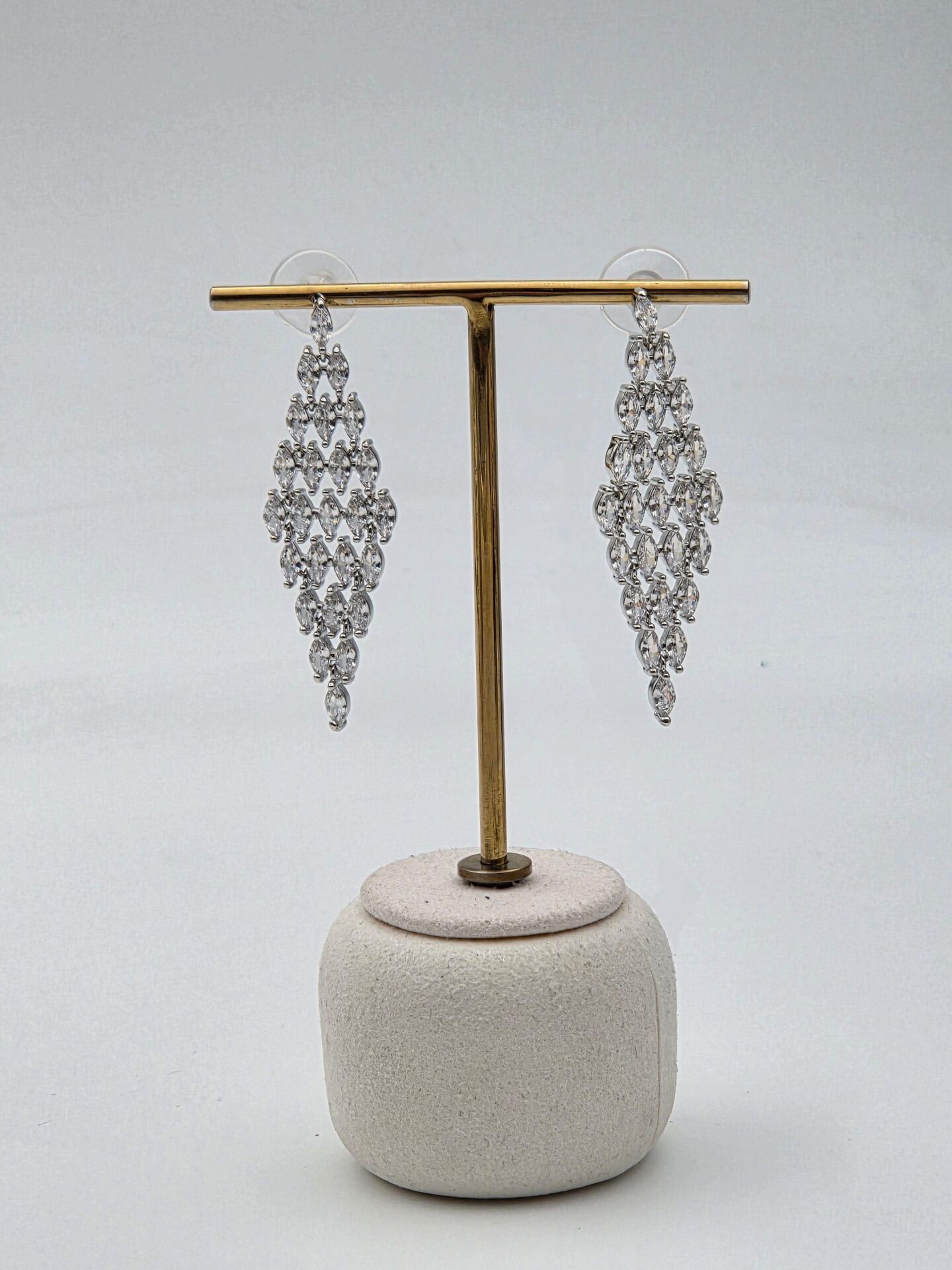 Zirkon Taşlı Rodyum Kaplama Küpe // ITHAL-3235