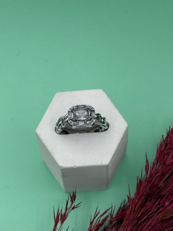 VIP Ring (Adjustable) // RING-1707