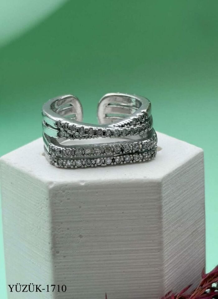 VIP Ring (Adjustable) // RING-1710