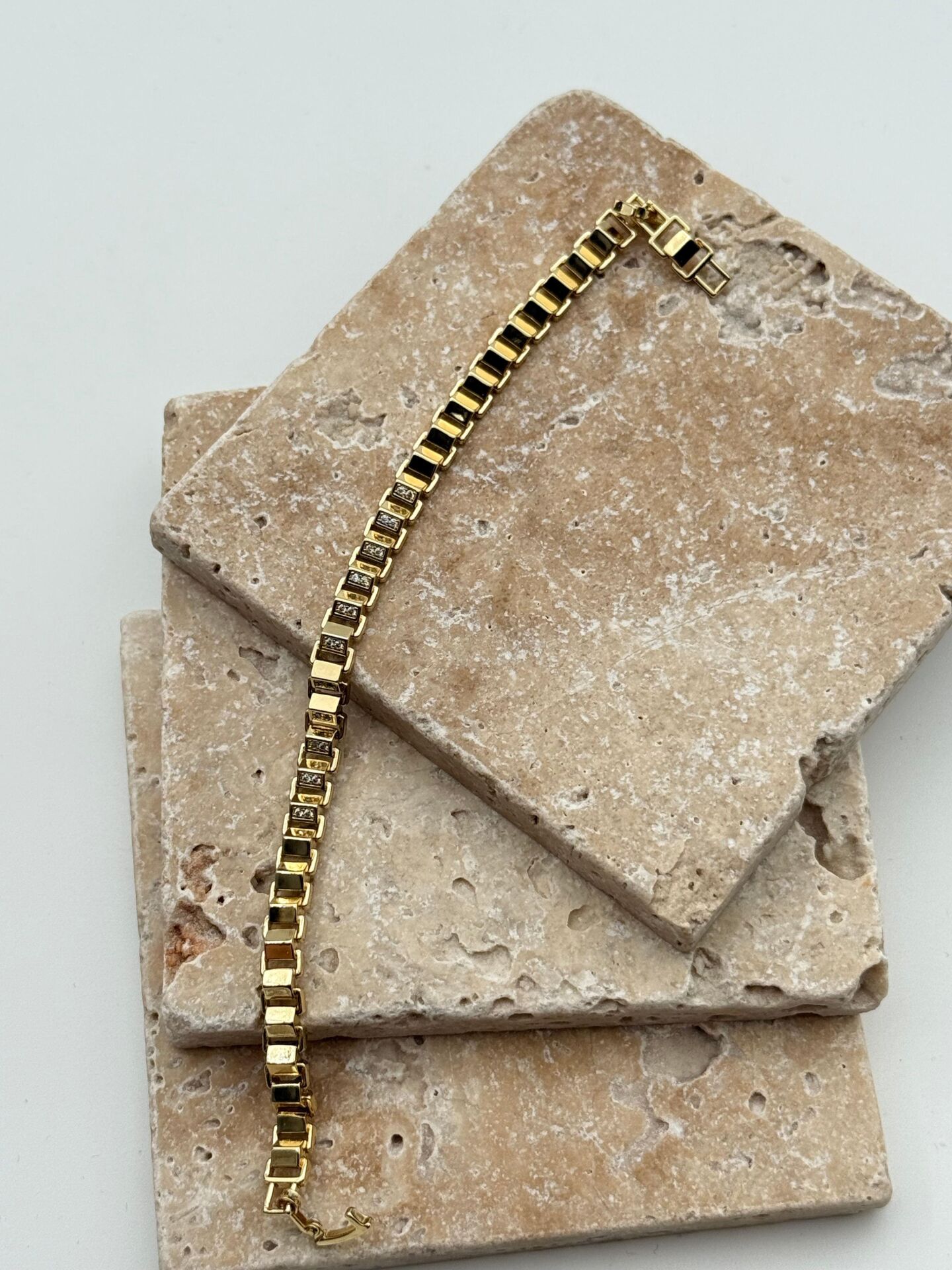 XUPING Bracelet // WRIST-5893