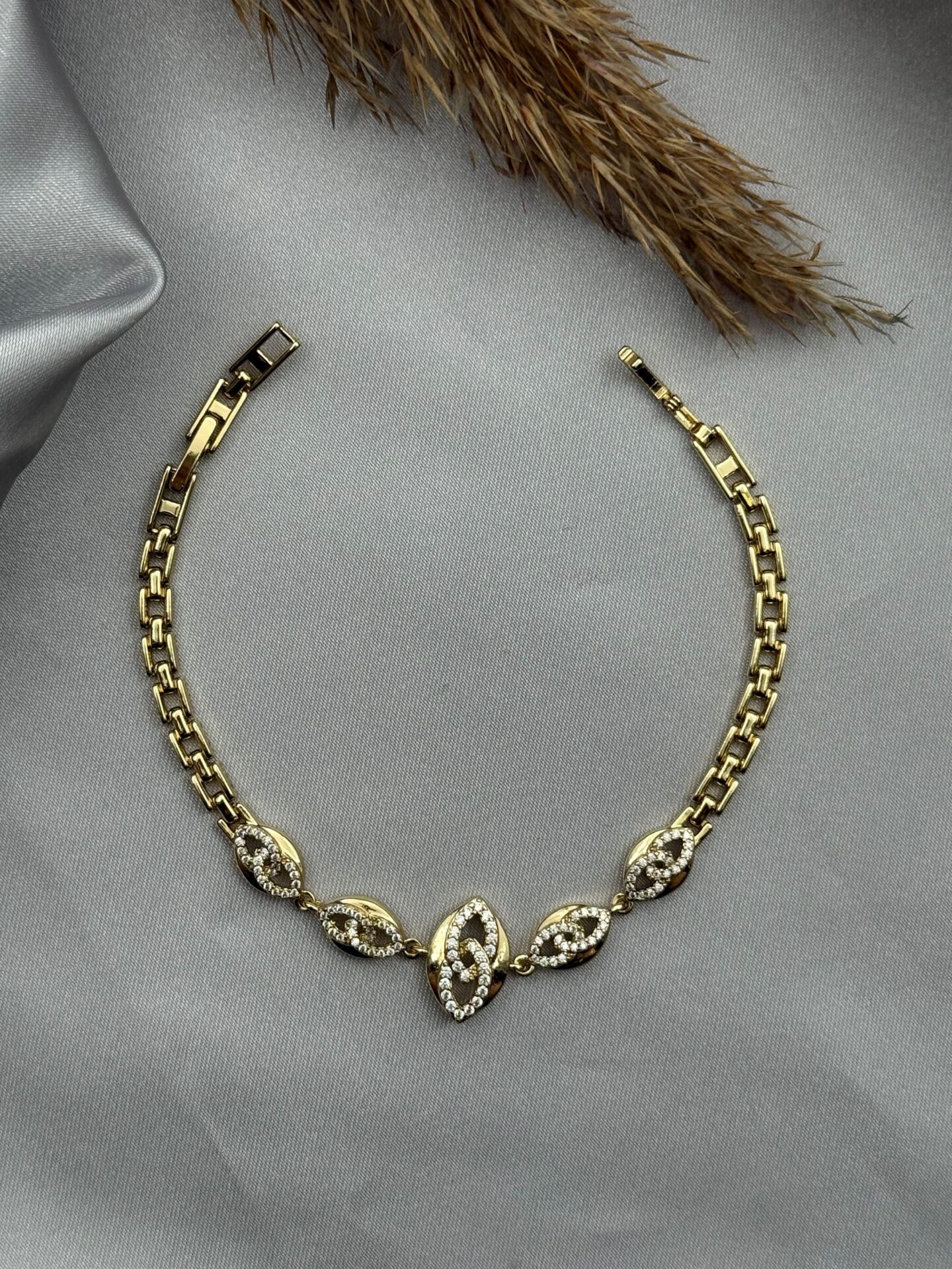 XUPING Bracelet // WRIST-5781