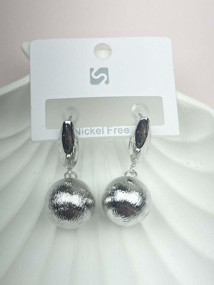 VIP Earrings // IMPORT-1841