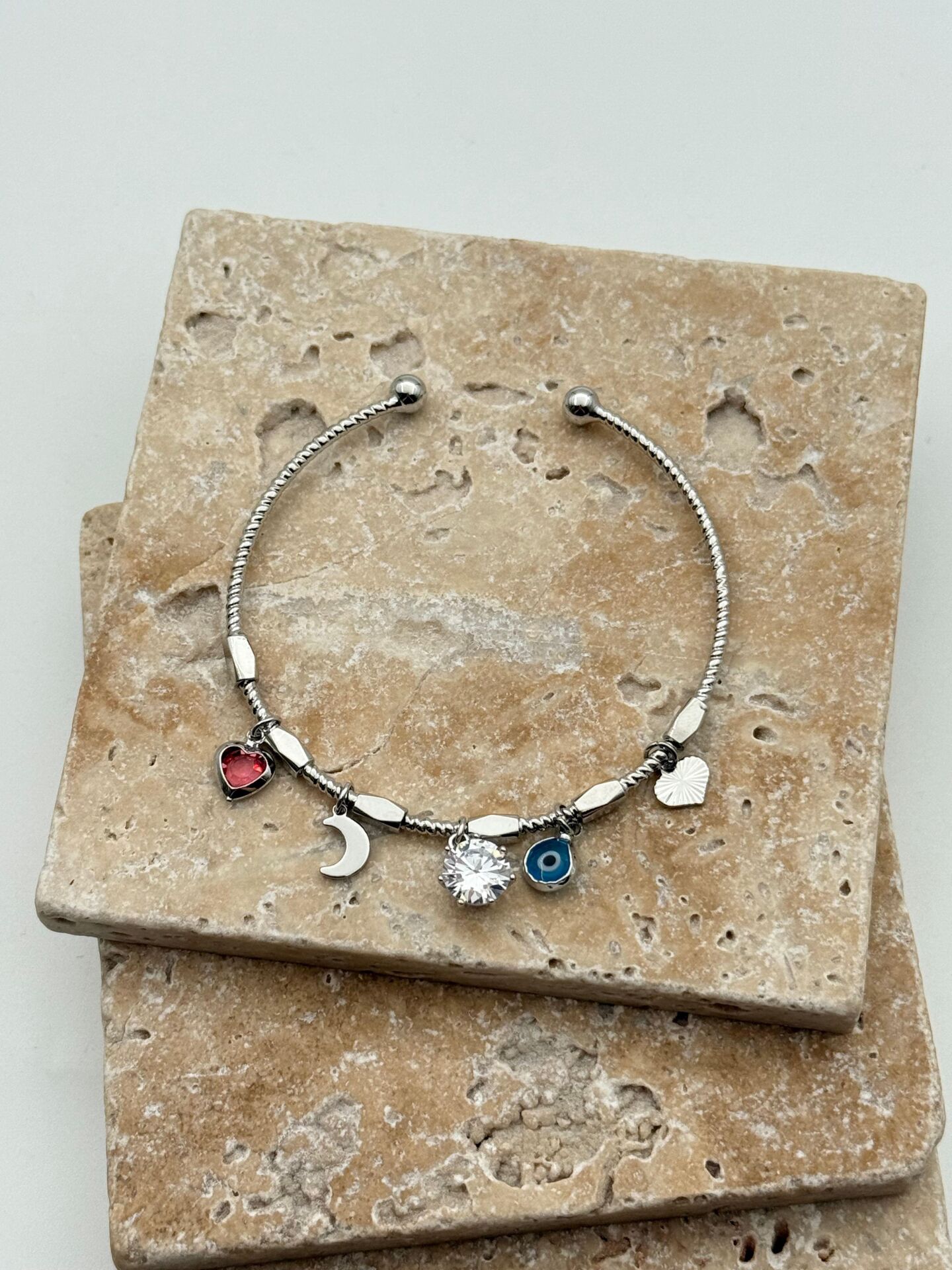 Çelik Charmlı Bileklik // BILEK-5965