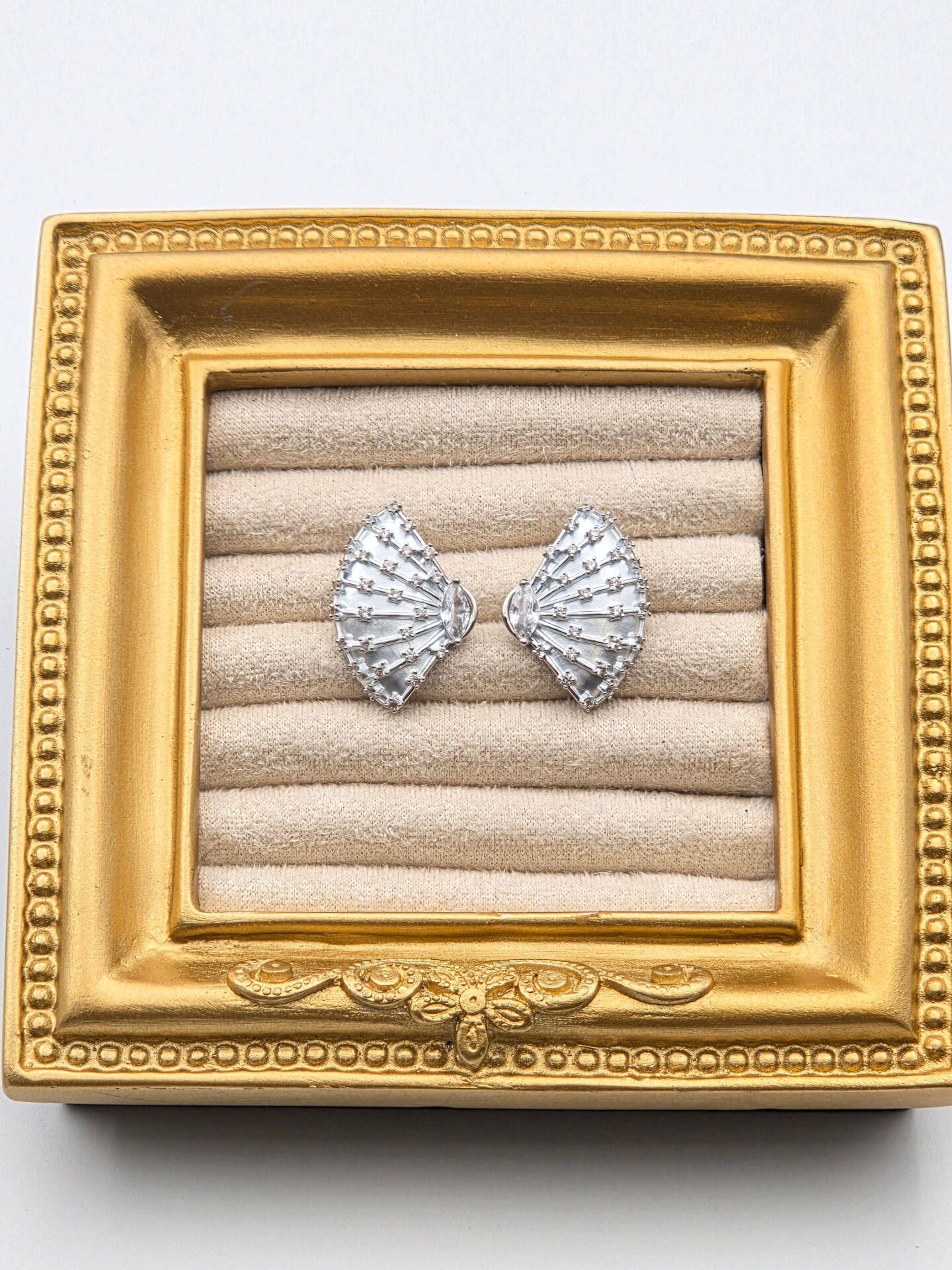 Zirkon Taşlı Rodyum Kaplama Küpe // ITHAL-3260