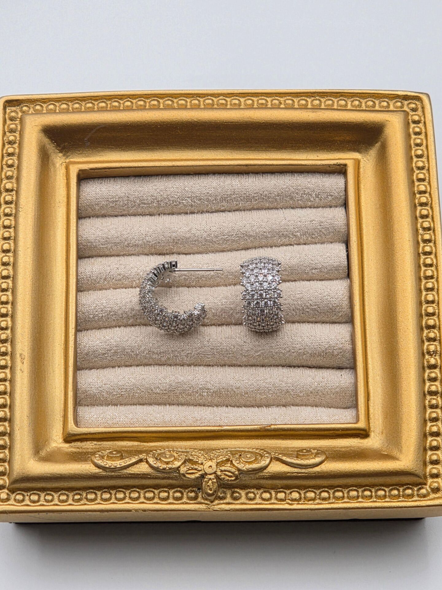 Zirkon Taşlı Rodyum Kaplama Küpe // ITHAL-3269