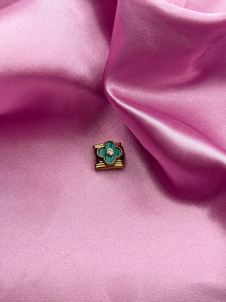 NMT Charm // CHARM-711