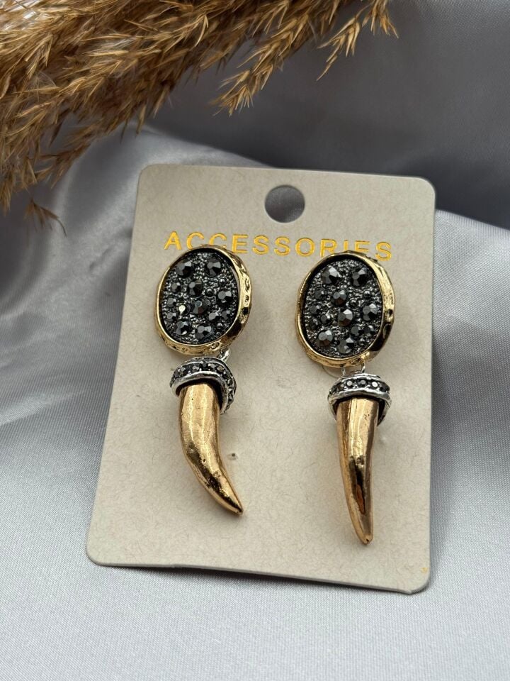 VIP Earring // IMPORT-3158