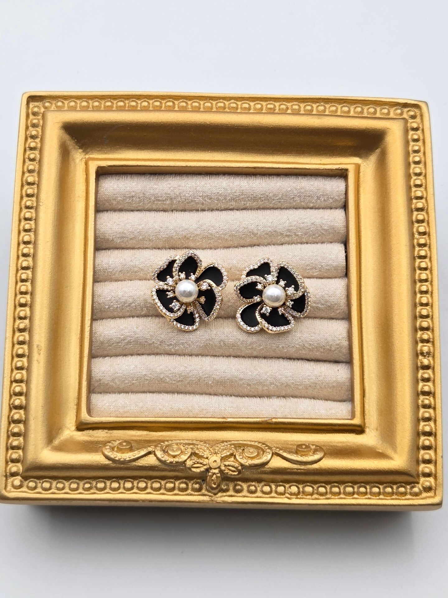 Zirkon Taşlı Rodyum Kaplama Küpe // ITHAL-3283