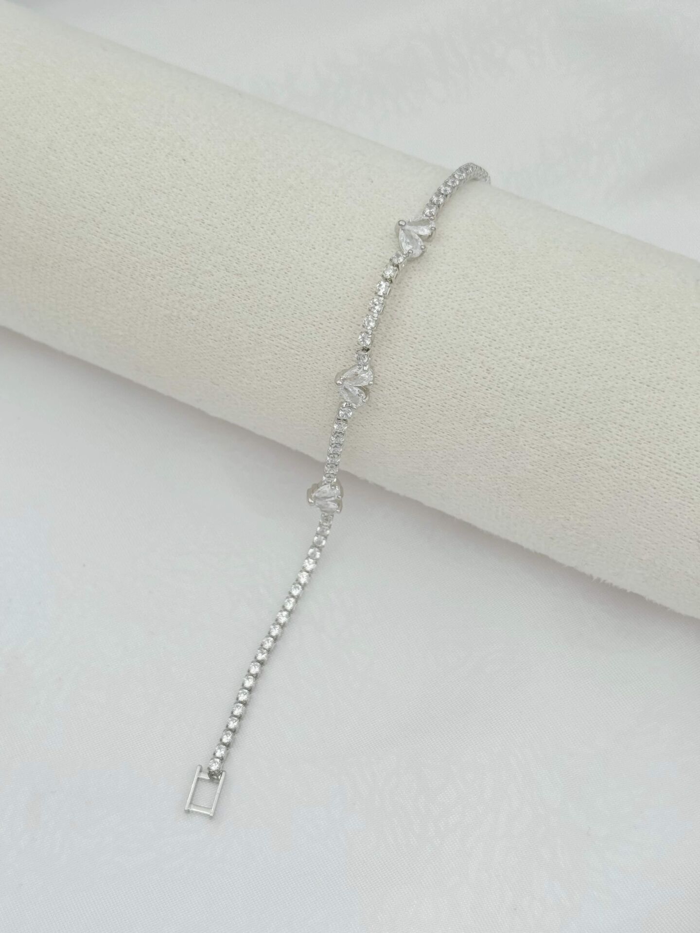 Çelik Motifli Su Yolu Bileklik // BILEK-7003