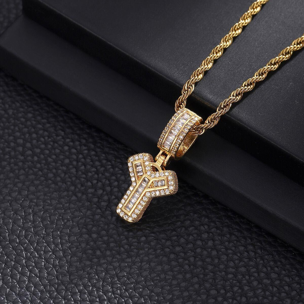 Steel Letter Necklace (H) 60cm // NECKLACE-4879