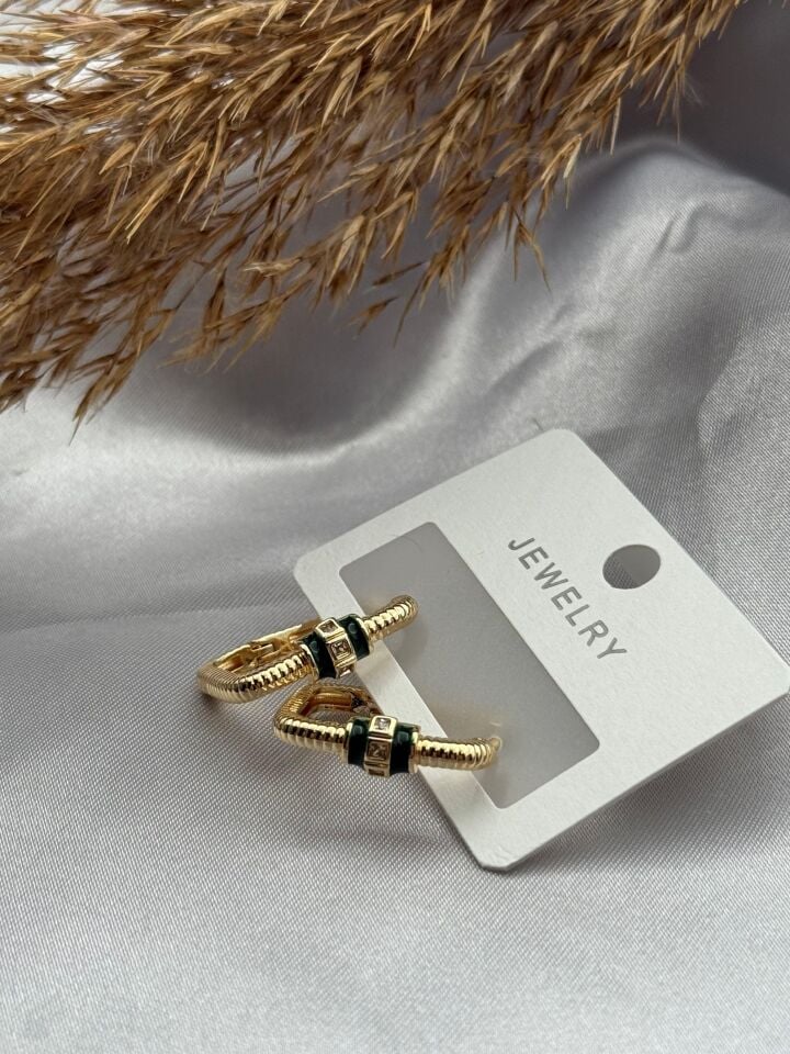 VIP Earring // EARRING-3795