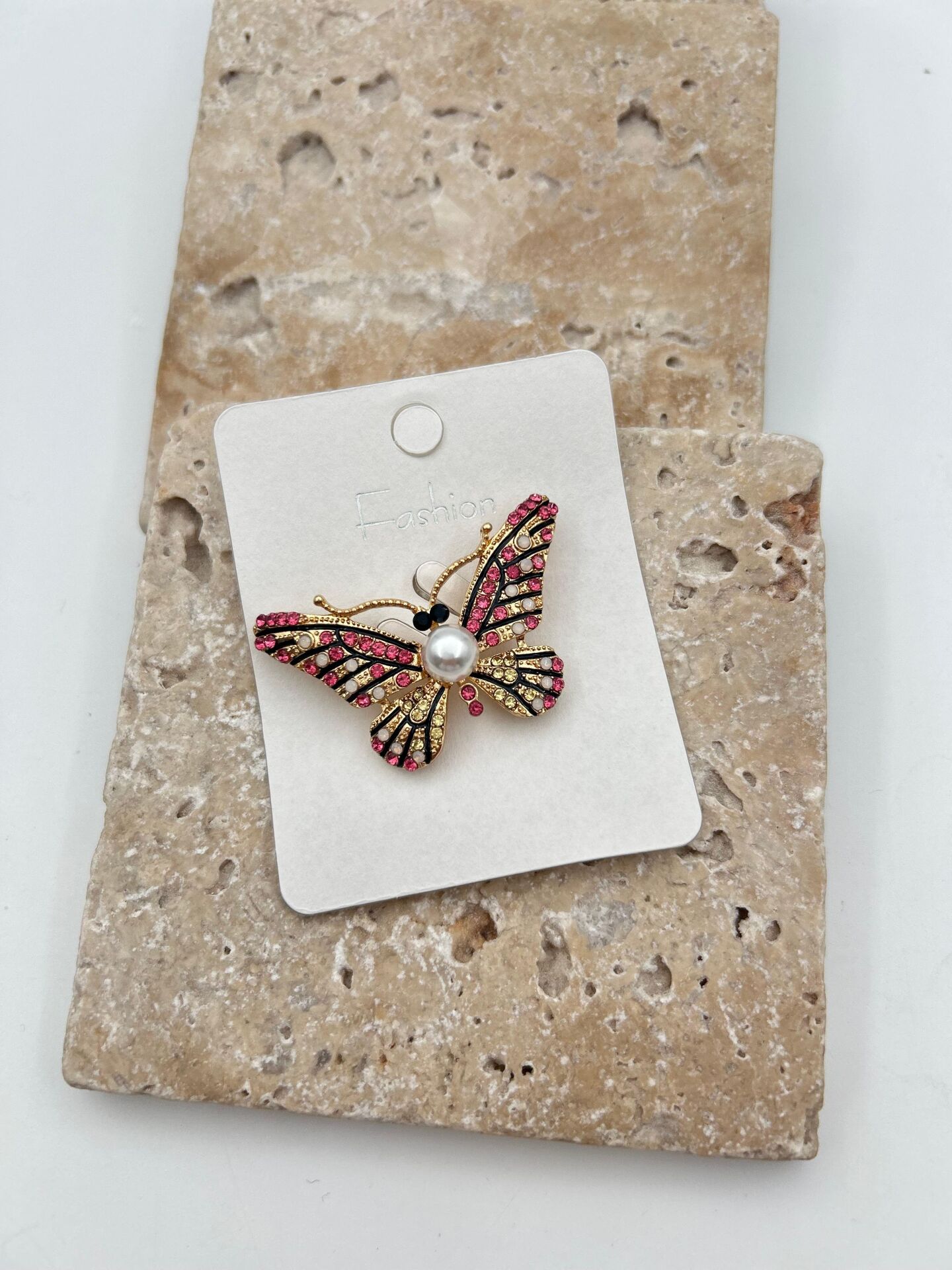 Özel Seri Broş // BROS-680