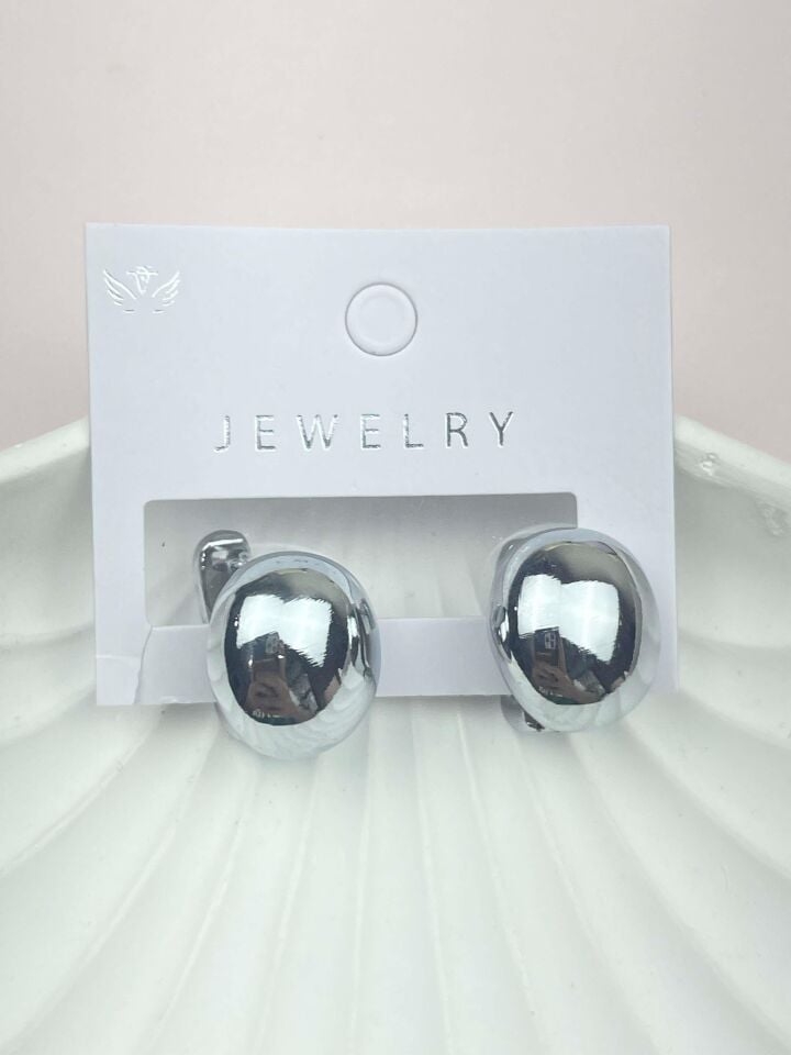 VIP Earrings // IMPORT-1922