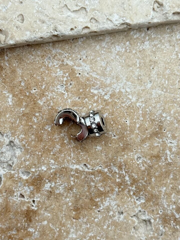 PNDR-Charm // CHARM-863