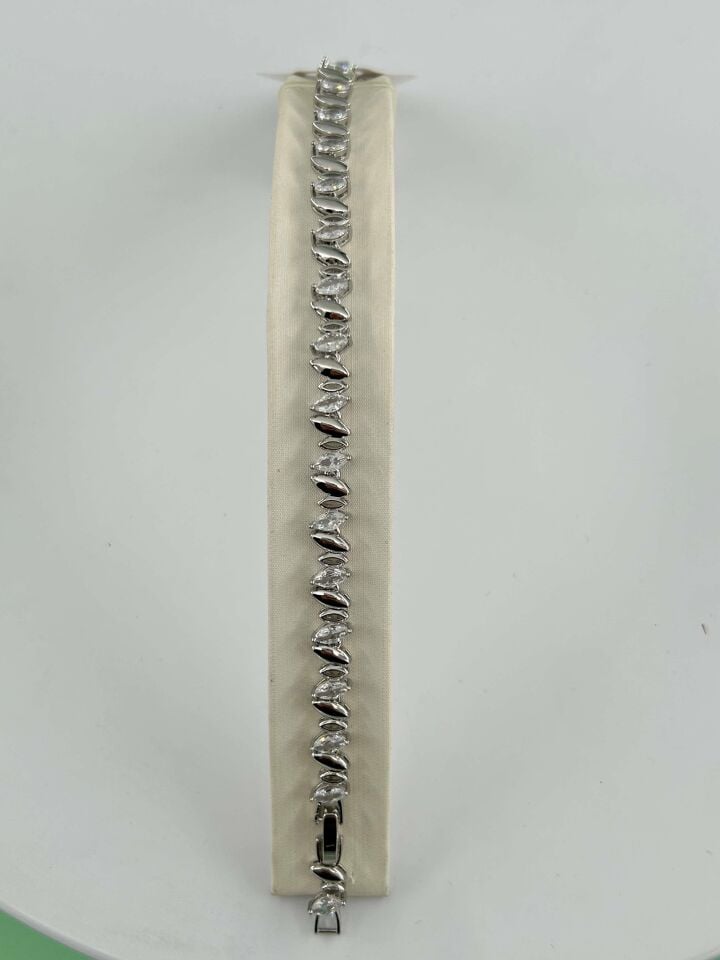 VIP Silver Bileklik // BILEK-4698