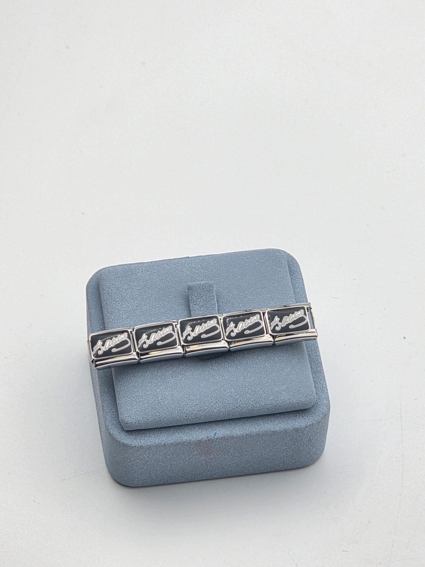 NMT Charm // CHARM-1129