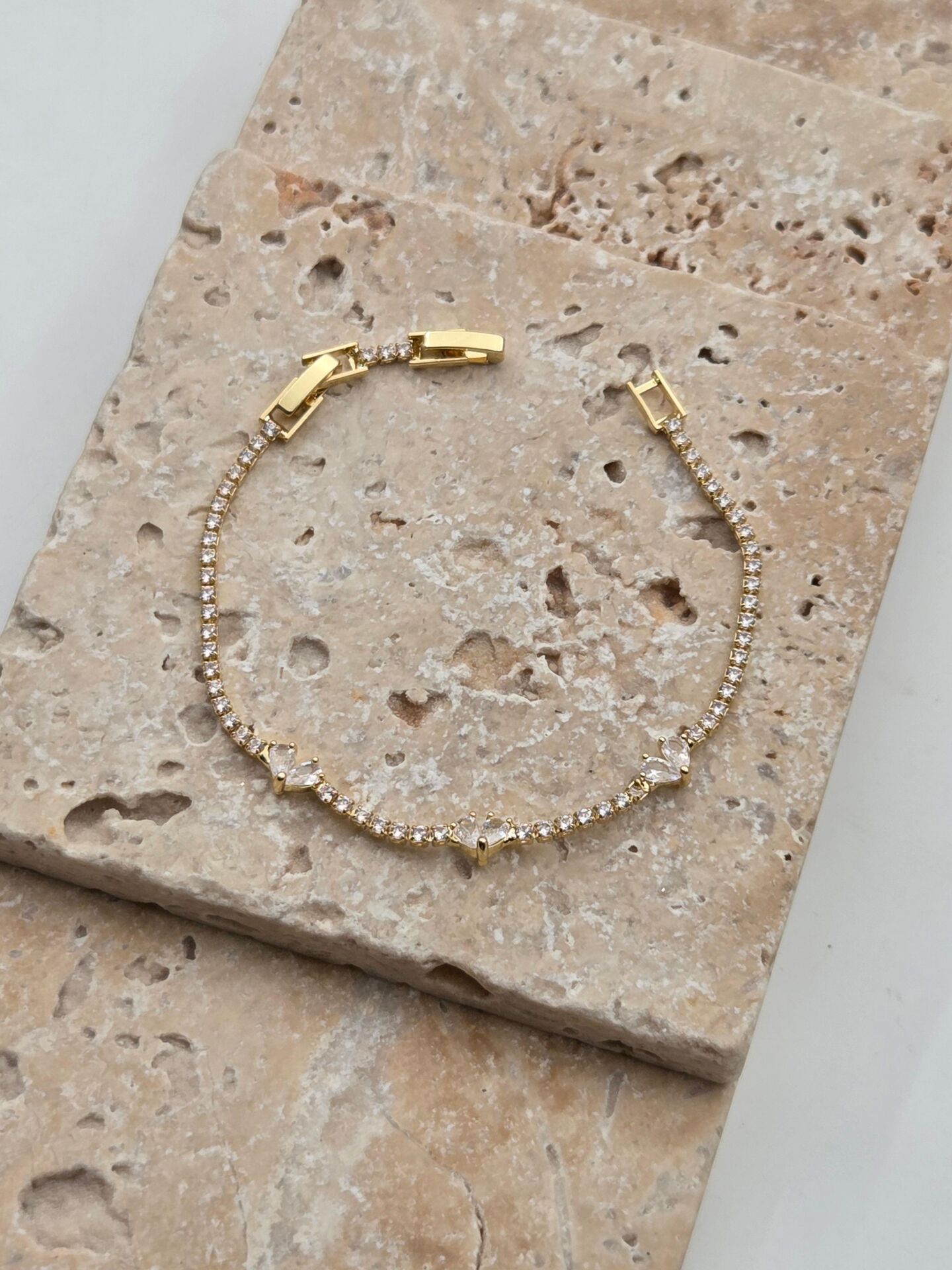 Çelik Motifli Su Yolu Bileklik // BILEK-6396