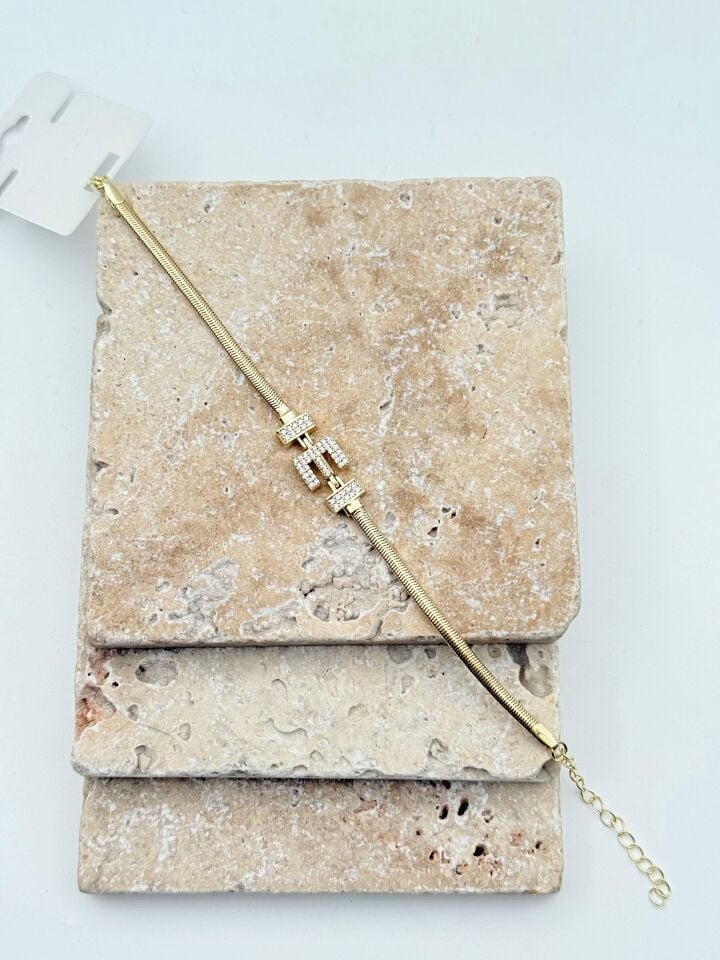 VIP Letter Bracelet // WRIST-6013