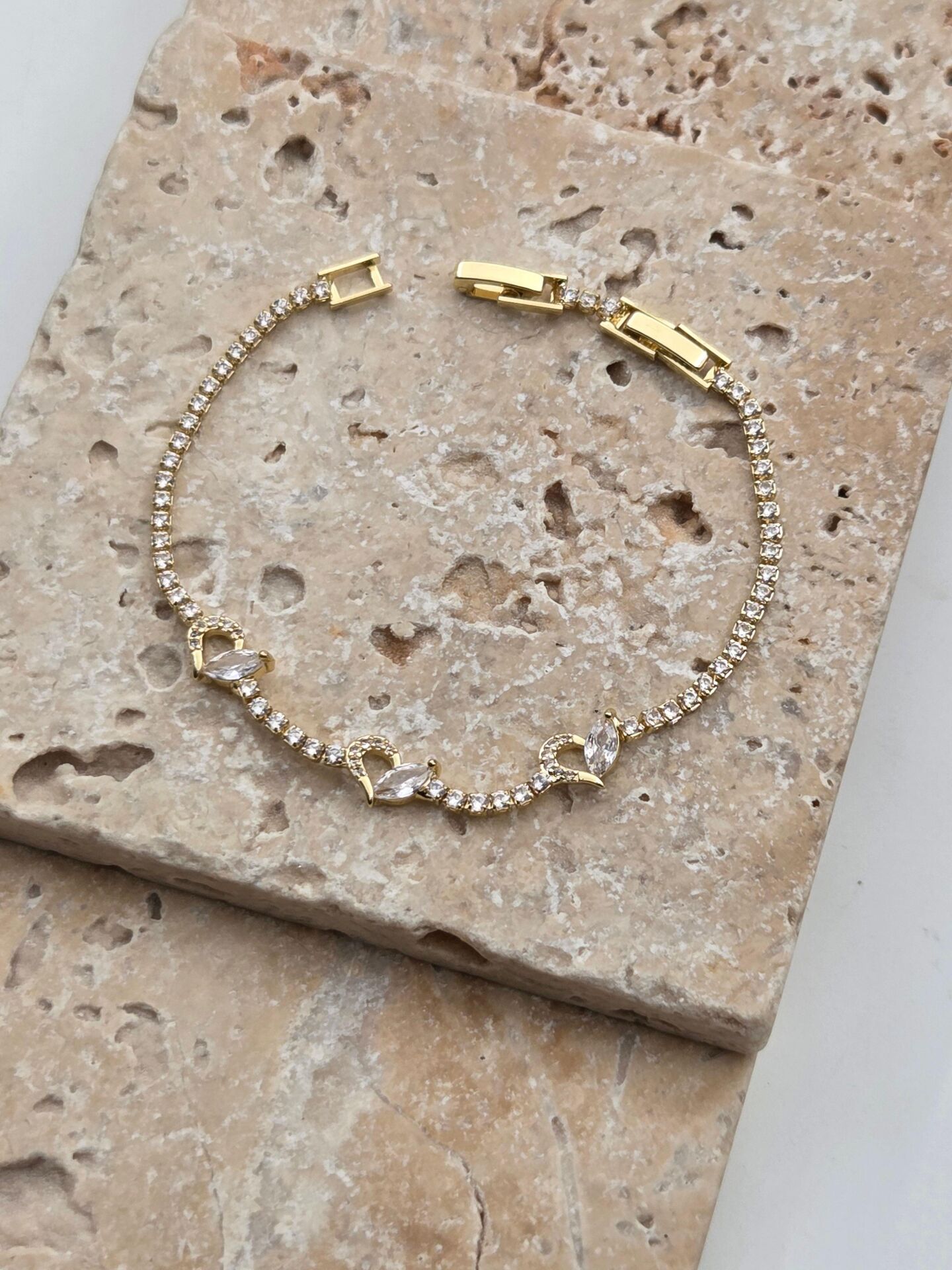 Çelik Motifli Su Yolu Bileklik // BILEK-6402